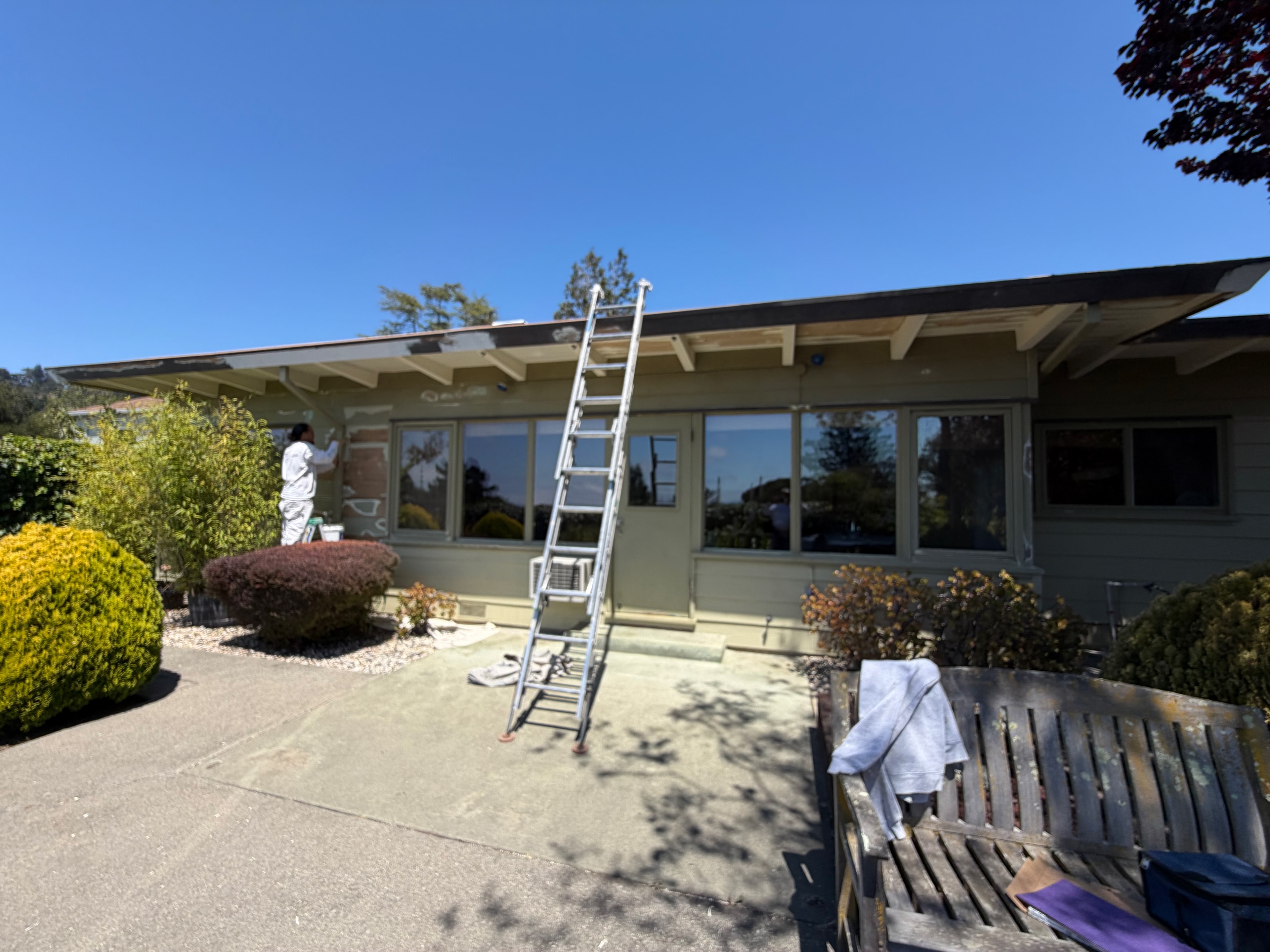 Oakland Exterior — Before