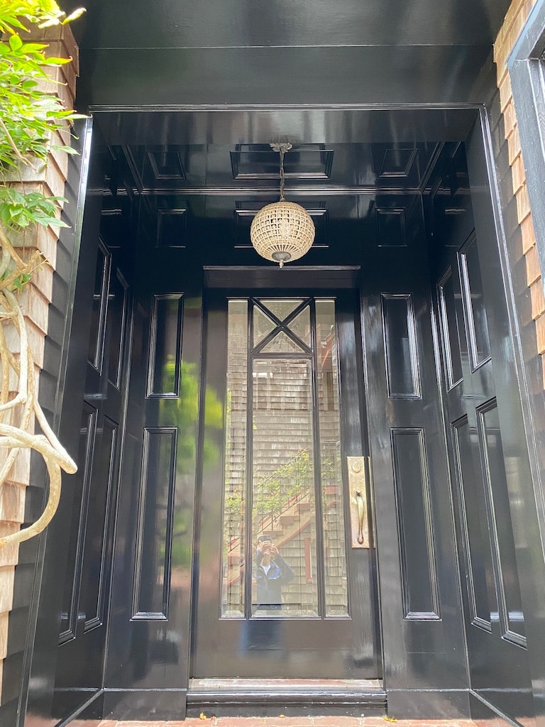 Sea Cliff High Gloss Entry
